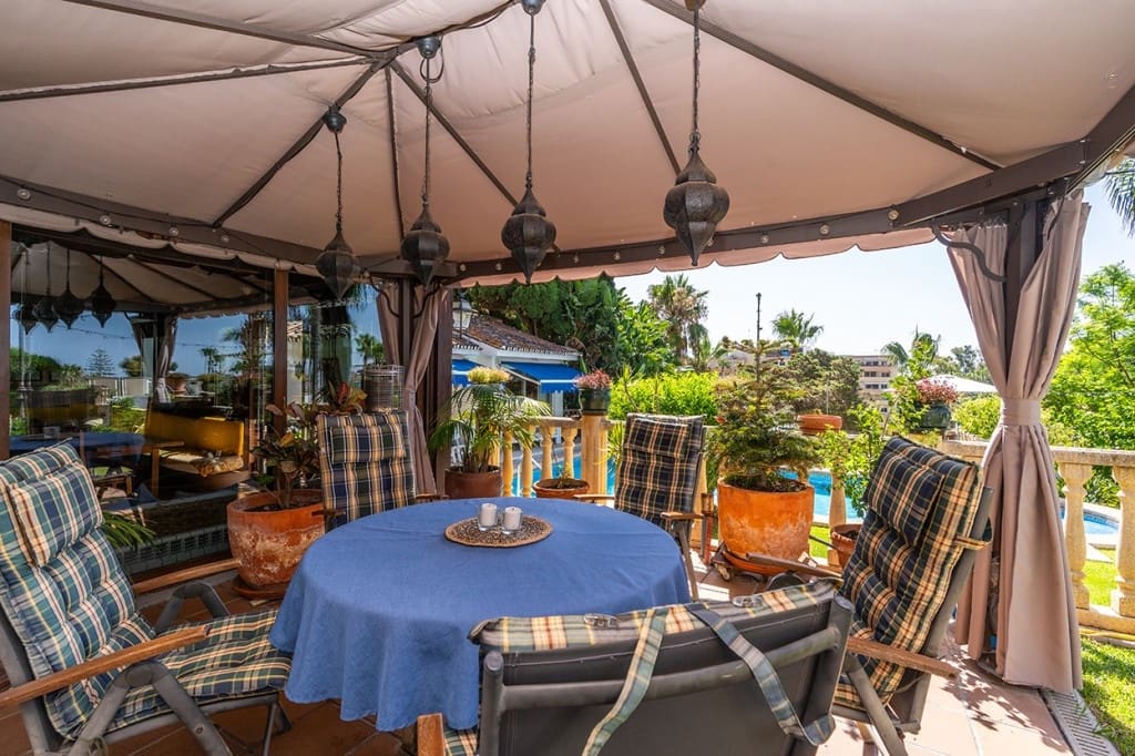 6 soverom Villa til salgs i Carib Playa med svømmebasseng garasje - € 3 950 000 (Ref: 9285476)