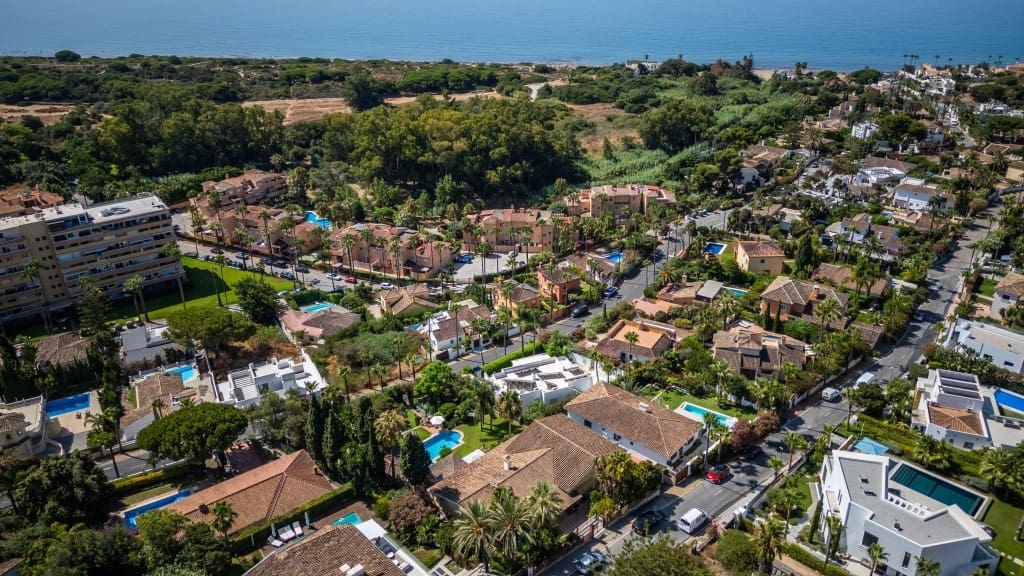 6 soverom Villa til salgs i Carib Playa med svømmebasseng garasje - € 3 950 000 (Ref: 9285476)