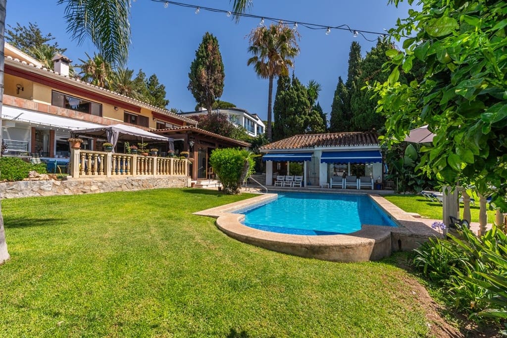 6 soverom Villa til salgs i Carib Playa med svømmebasseng garasje - € 3 950 000 (Ref: 9285476)