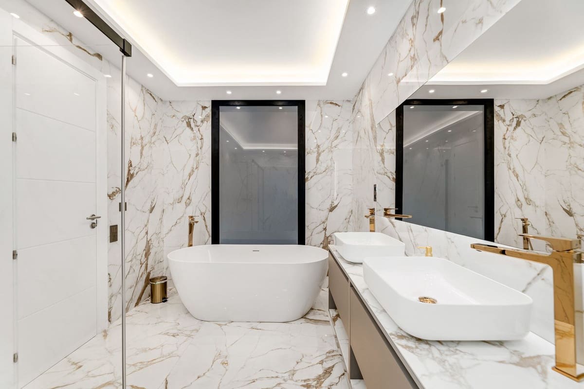 4 sovrum Studio till salu i Puerto Banus med pool - 3 200 000 € (Ref: 9285483)