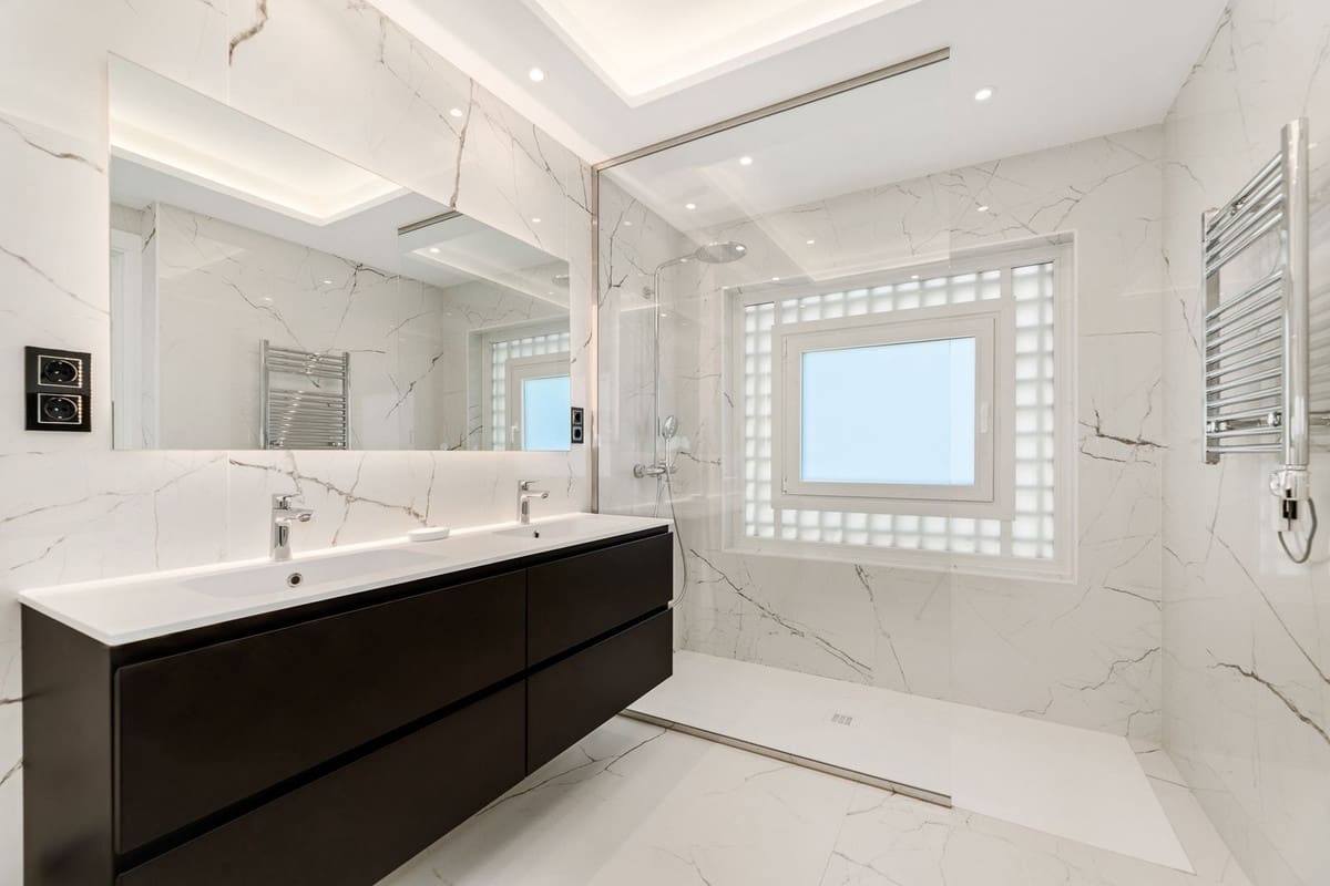 4 sovrum Studio till salu i Puerto Banus med pool - 3 200 000 € (Ref: 9285483)