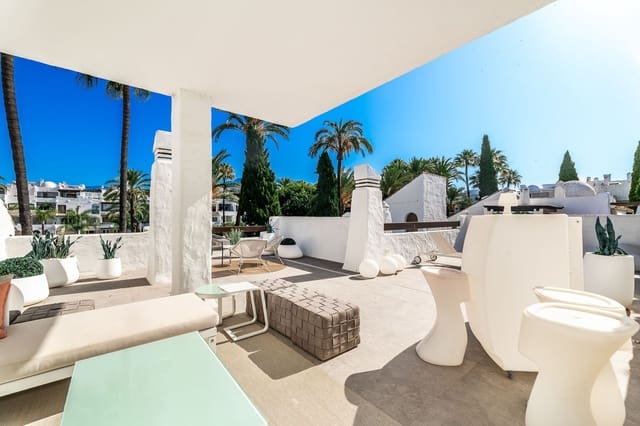 4 camera da letto Monolocale in vendita in Puerto Banus, Marbella con piscina - 3.200.000 € (Rif: 9285483)