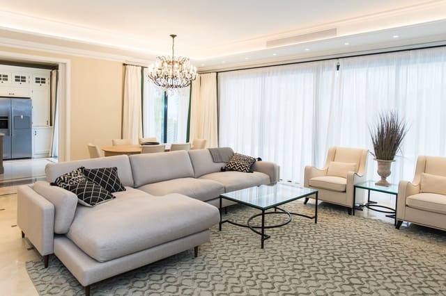 6 bedroom Villa for sale in Los Flamingos, Benahavís with pool - € 3,650,000 (Ref: 9285515)