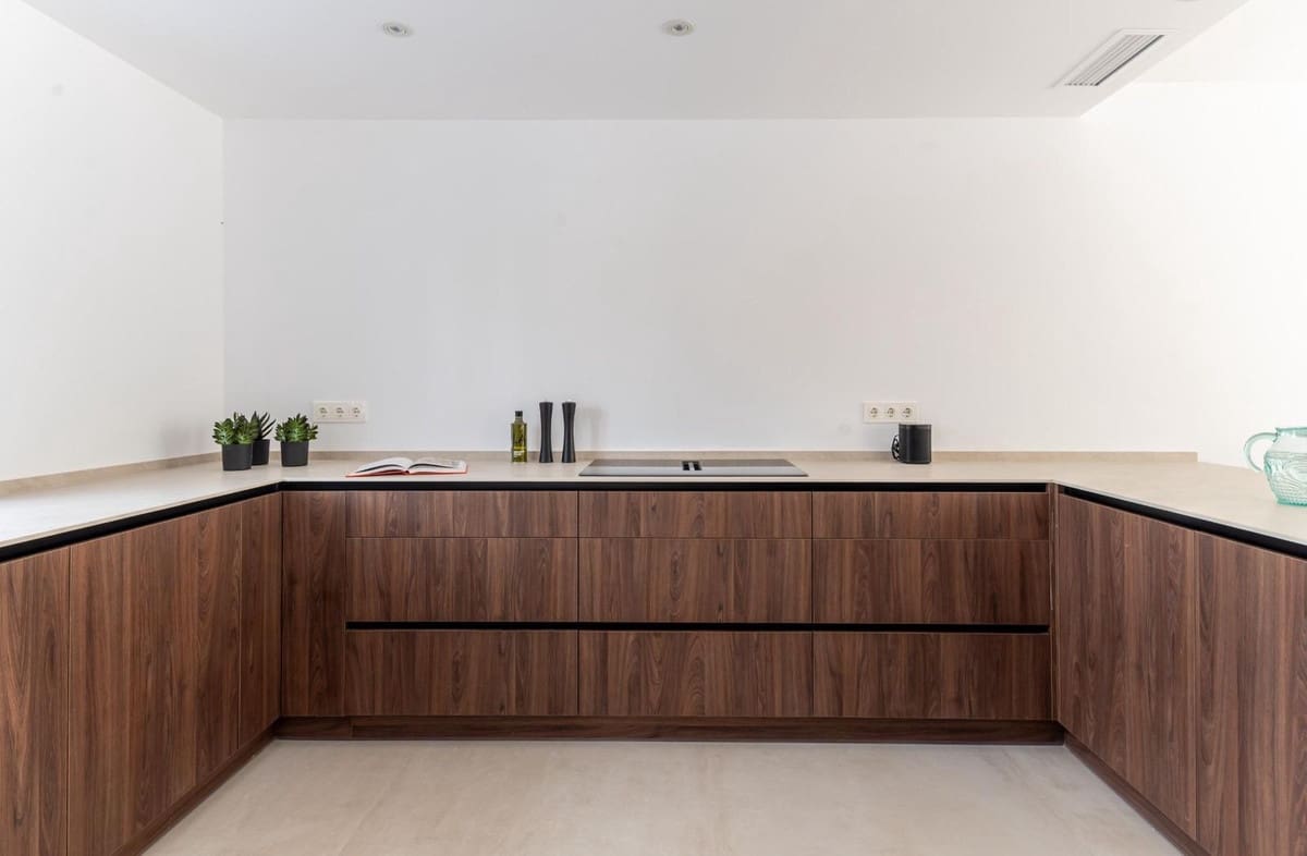 3 bedroom Villa for sale in Manilva - € 1,850,000 (Ref: 9287577)