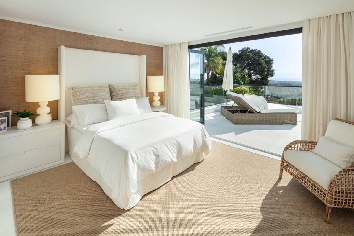 5 soveværelse Villa til salg i Nueva Andalucia med swimmingpool - € 10.950.000 (Ref: 9287611)