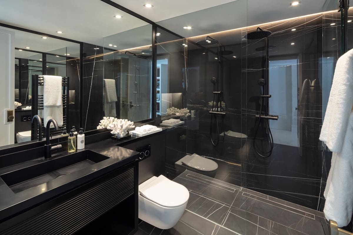 5 soveværelse Villa til salg i Nueva Andalucia med swimmingpool - € 10.950.000 (Ref: 9287611)