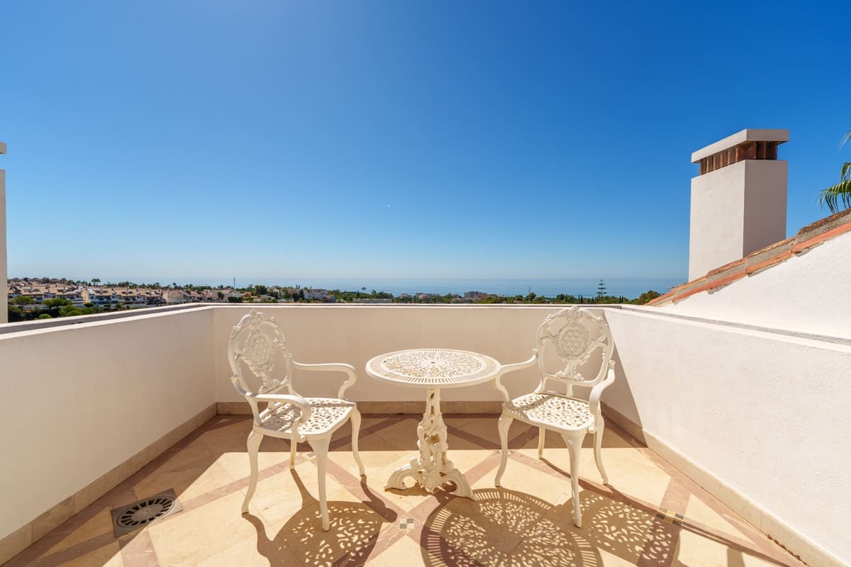 4 slaapkamer Studio te koop in Golden Mile met zwembad - € 3.695.000 (Ref: 9287620)