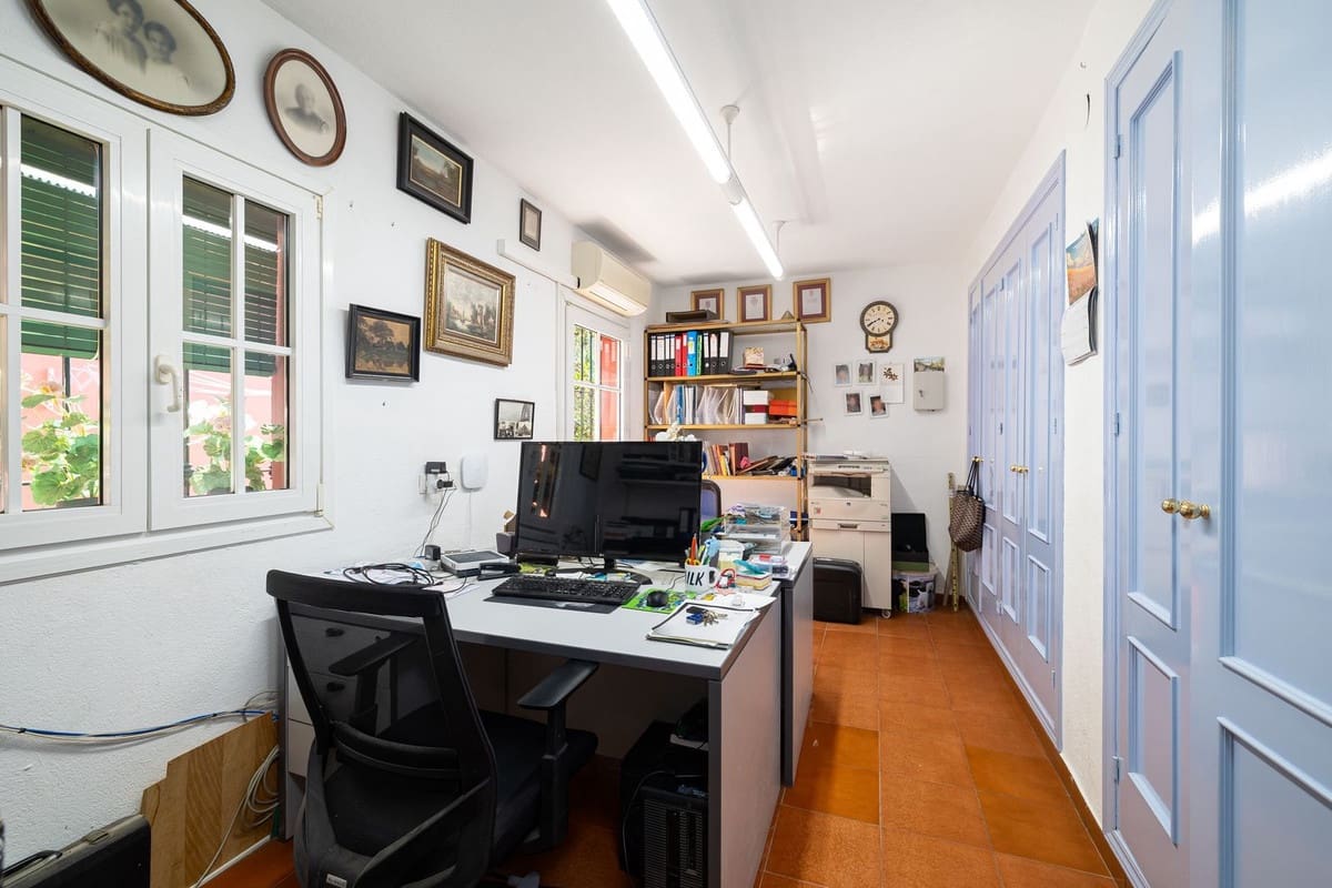 8 sypialnia Willa na sprzedaż w Benalmadena z basenem garażem - 3 500 000 € (Ref: 9287623)