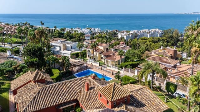 8 sypialnia Willa na sprzedaż w Montealto - Monterrey, Benalmádena z basenem garażem - 3 500 000 € (Ref: 9287623)