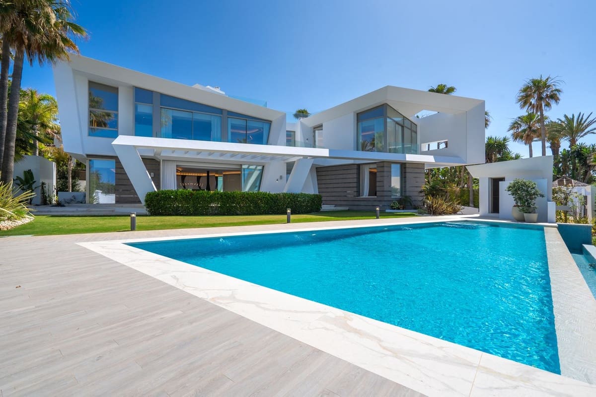 6 camera da letto Villa in vendita in Los Monteros con piscina garage - 11.950.000 € (Rif: 9287630)