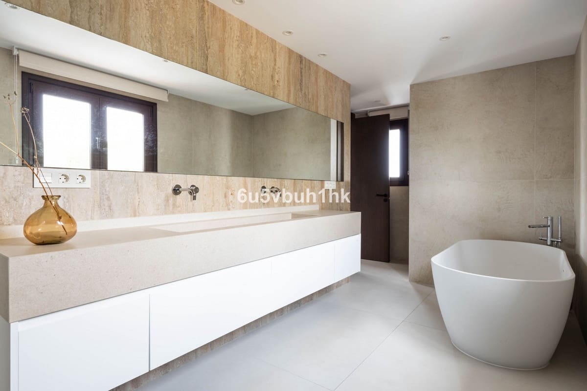 6 soveværelse Villa til salg i Marbella med swimmingpool - € 3.995.950 (Ref: 9287634)