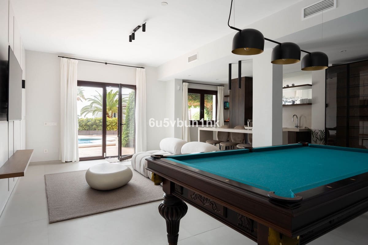 6 soveværelse Villa til salg i Marbella med swimmingpool - € 3.995.950 (Ref: 9287634)