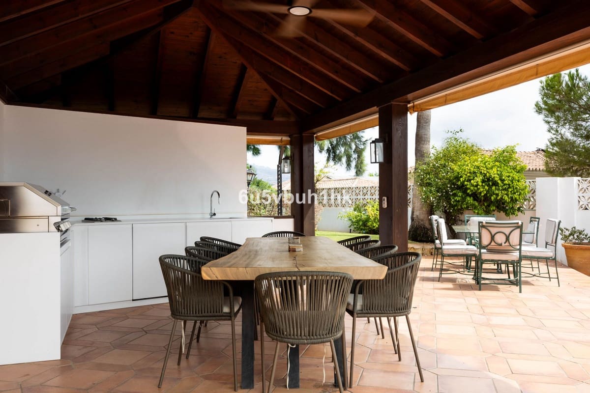 6 soveværelse Villa til salg i Marbella med swimmingpool - € 3.995.950 (Ref: 9287634)