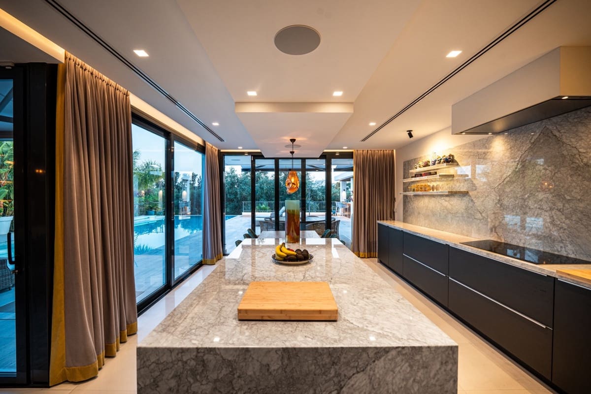 5 sovrum Villa till salu i Nueva Andalucia med pool - 4 950 000 € (Ref: 9287637)