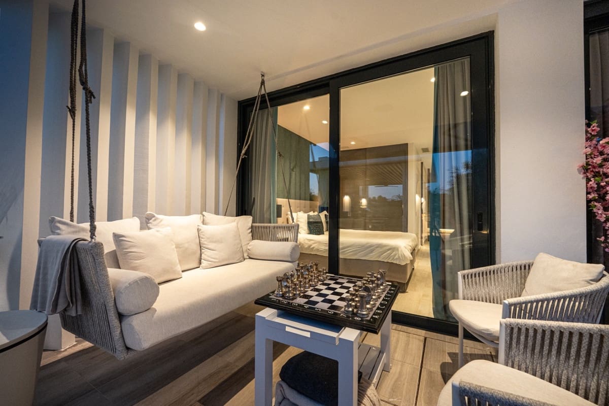 5 sovrum Villa till salu i Nueva Andalucia med pool - 4 950 000 € (Ref: 9287637)