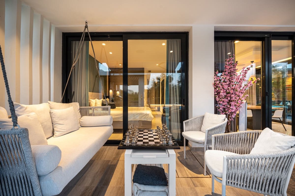 5 sovrum Villa till salu i Nueva Andalucia med pool - 4 950 000 € (Ref: 9287637)