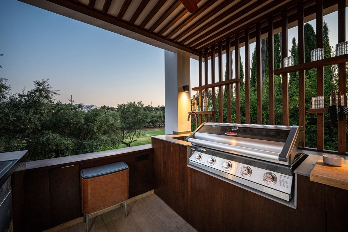 5 sovrum Villa till salu i Nueva Andalucia med pool - 4 950 000 € (Ref: 9287637)