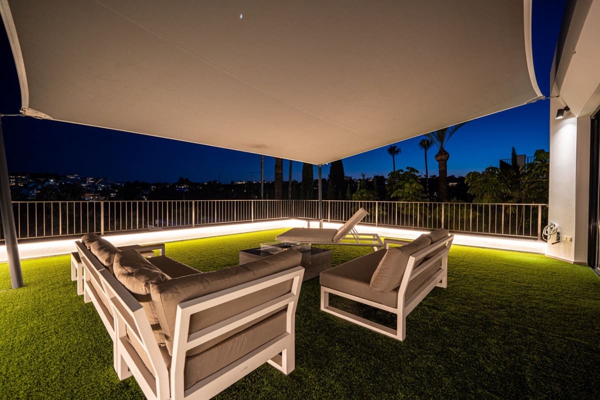 5 sovrum Villa till salu i Nueva Andalucia med pool - 4 950 000 € (Ref: 9287637)