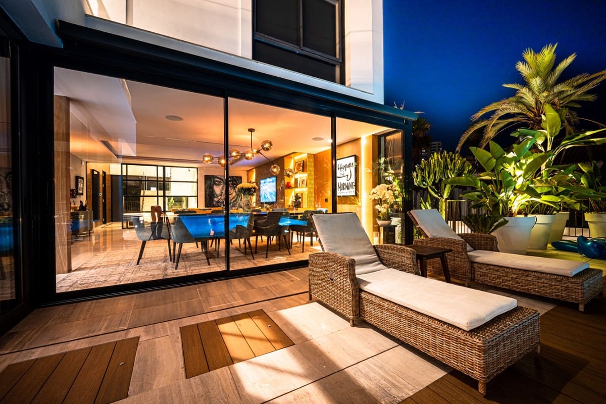 5 sovrum Villa till salu i Nueva Andalucia med pool - 4 950 000 € (Ref: 9287637)