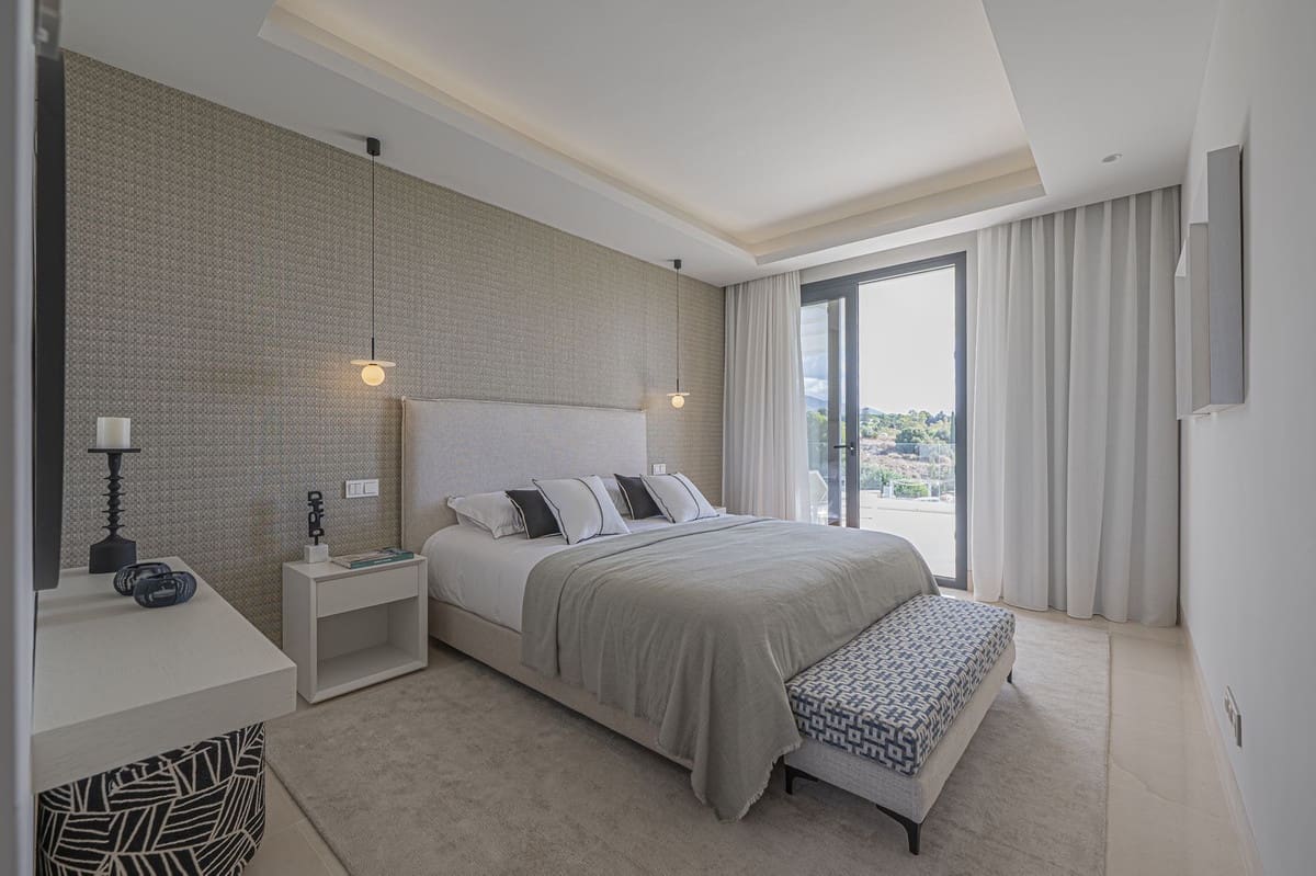 5 slaapkamer Villa te koop in Golden Mile met zwembad - € 3.800.000 (Ref: 9287647)