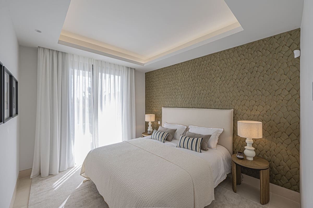 5 slaapkamer Villa te koop in Golden Mile met zwembad - € 3.800.000 (Ref: 9287647)