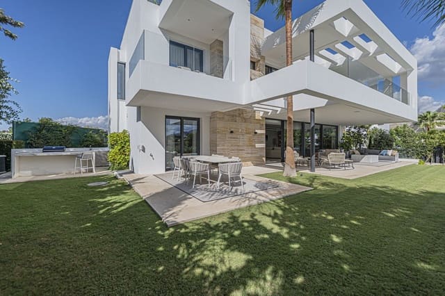 5 slaapkamer Villa te koop in La Carolina - Guadalpín, Marbella met zwembad - € 3.800.000 (Ref: 9287647)