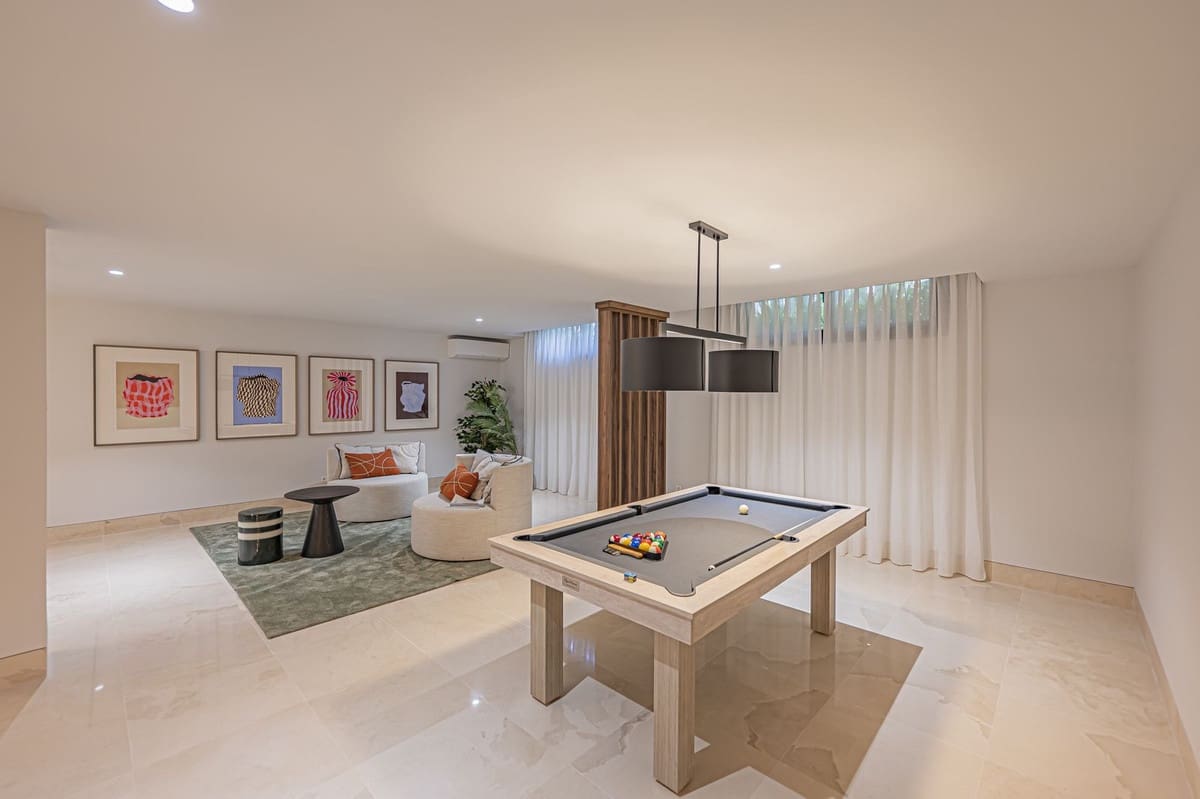 5 slaapkamer Villa te koop in Golden Mile met zwembad - € 3.800.000 (Ref: 9287647)