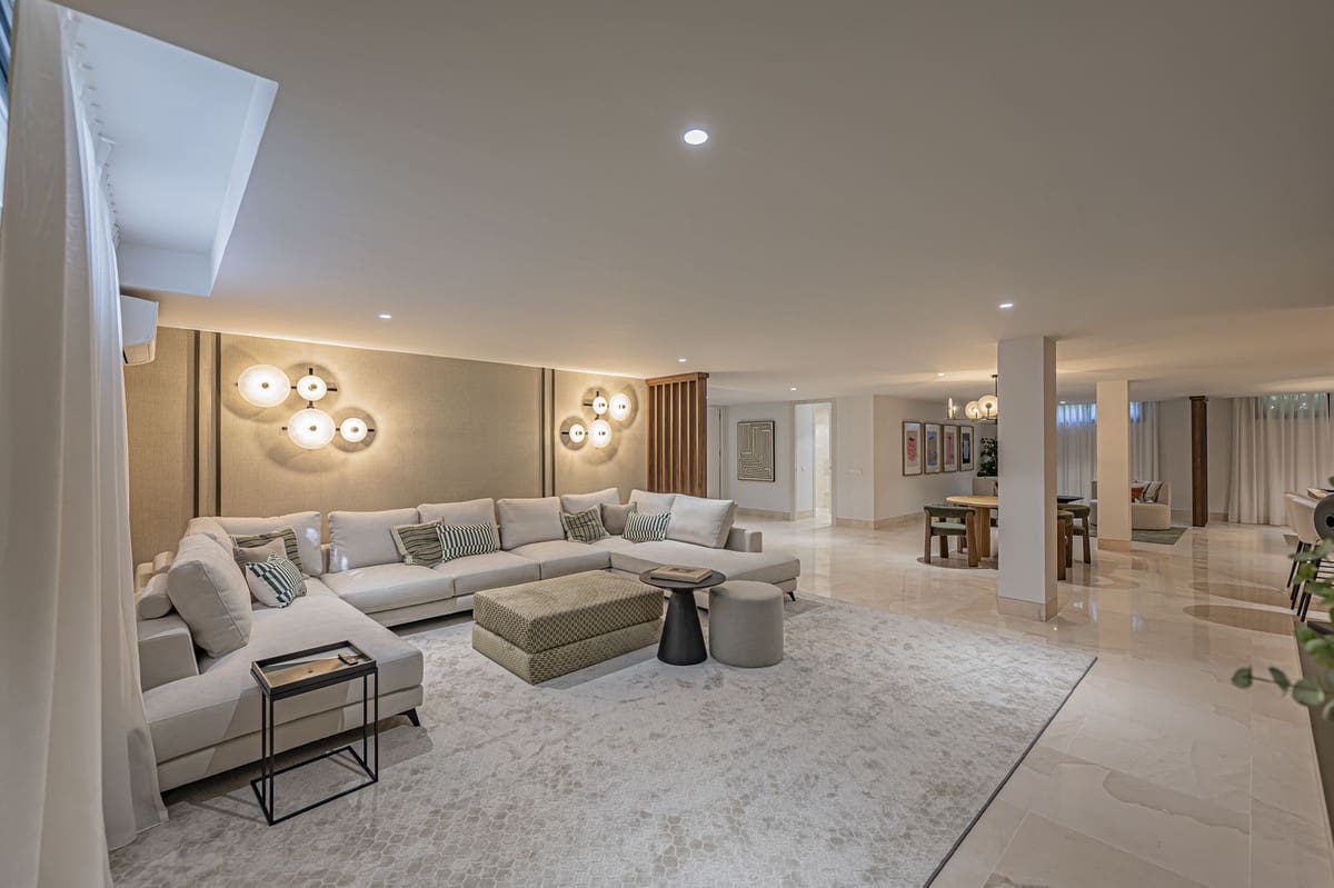 5 slaapkamer Villa te koop in Golden Mile met zwembad - € 3.800.000 (Ref: 9287647)