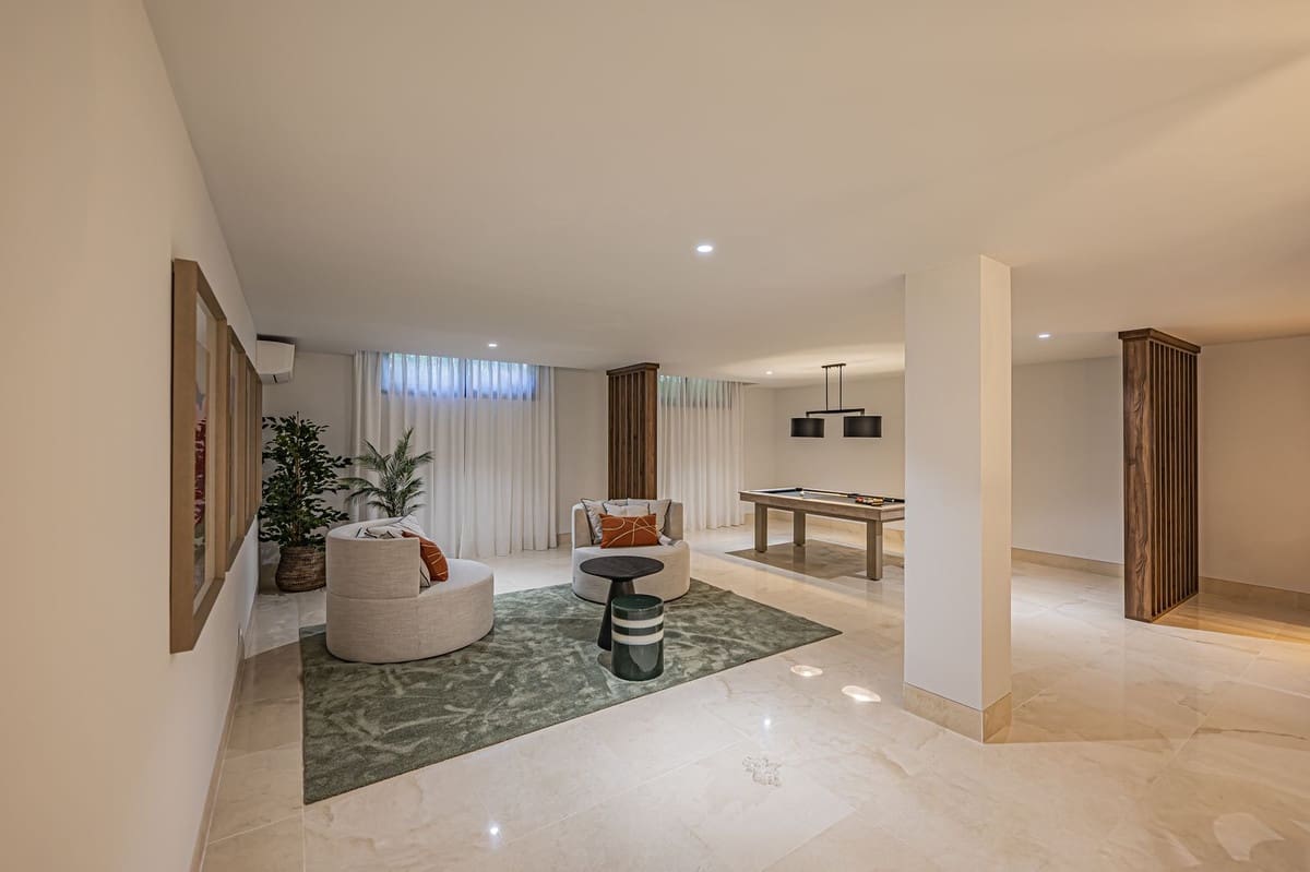 5 slaapkamer Villa te koop in Golden Mile met zwembad - € 3.800.000 (Ref: 9287647)