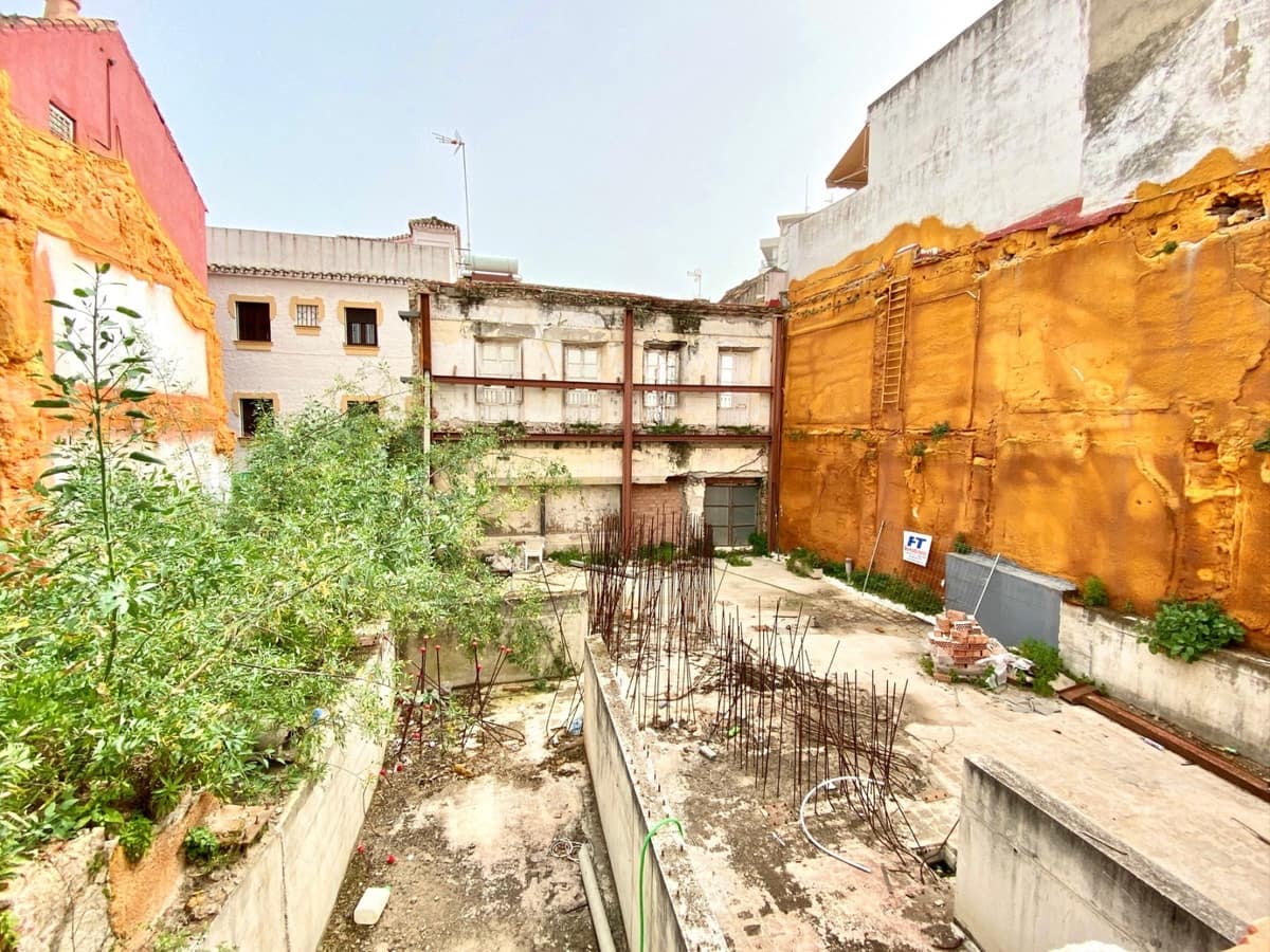 Ubebygd land til salgs i Marbella - € 3 400 000 (Ref: 9287685)