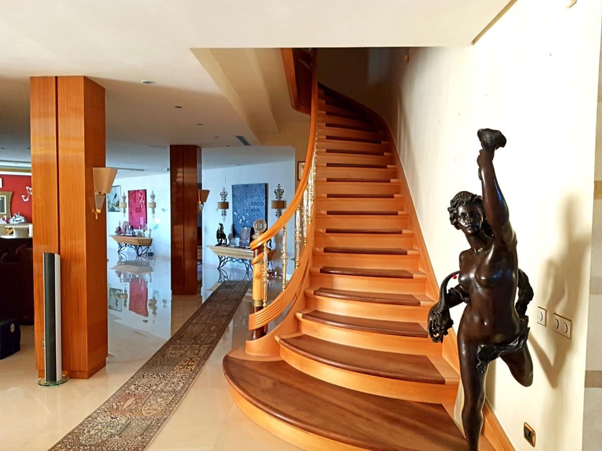 4 soveværelse Penthouse til salg i Marbella med swimmingpool - € 6.800.000 (Ref: 9344475)