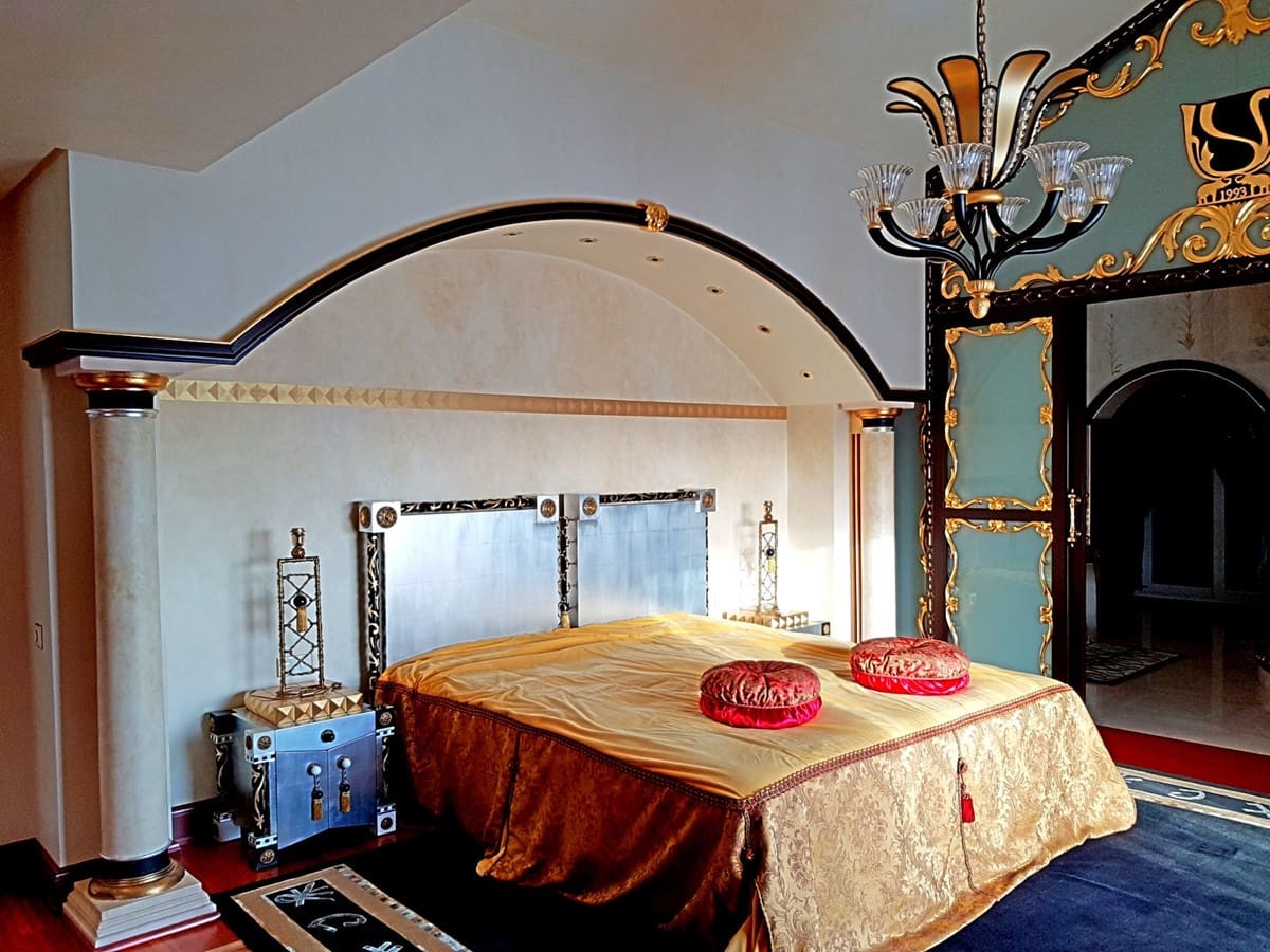 4 soveværelse Penthouse til salg i Marbella med swimmingpool - € 6.800.000 (Ref: 9344475)