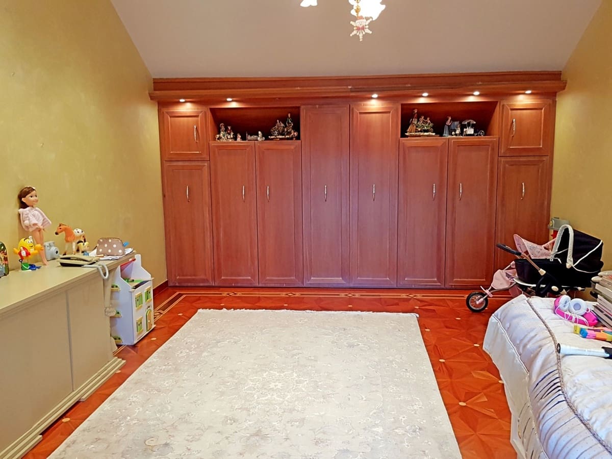 4 soveværelse Penthouse til salg i Marbella med swimmingpool - € 6.800.000 (Ref: 9344475)