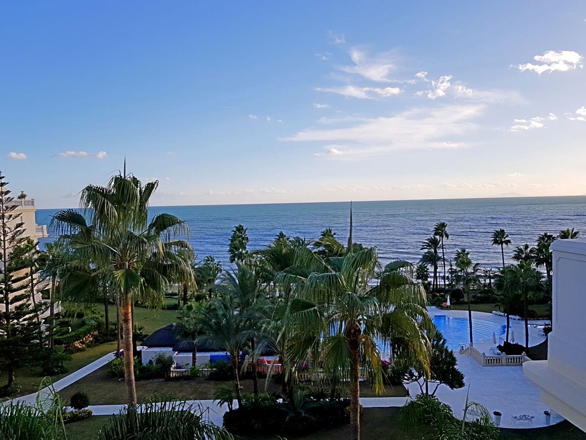 4 soveværelse Penthouse til salg i Marbella med swimmingpool - € 6.800.000 (Ref: 9344475)