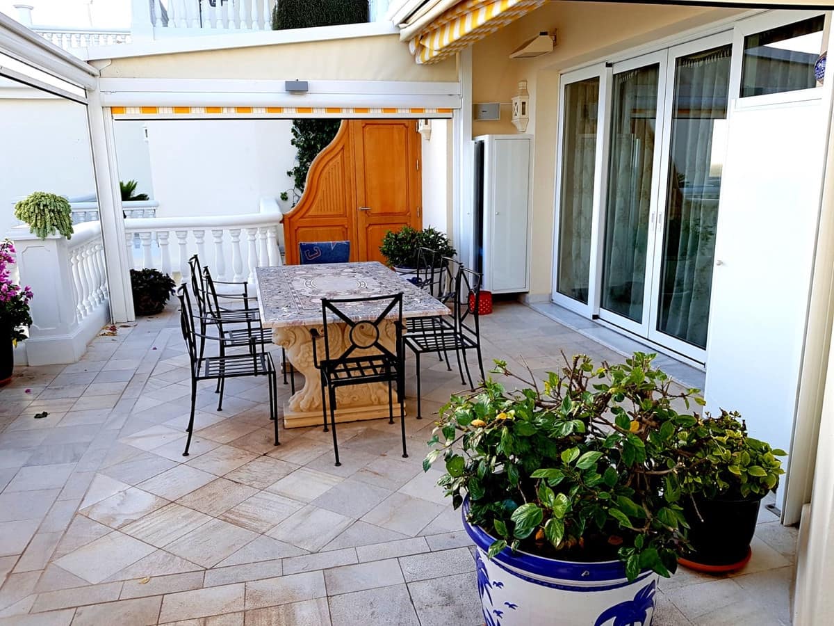 4 soveværelse Penthouse til salg i Marbella med swimmingpool - € 6.800.000 (Ref: 9344475)