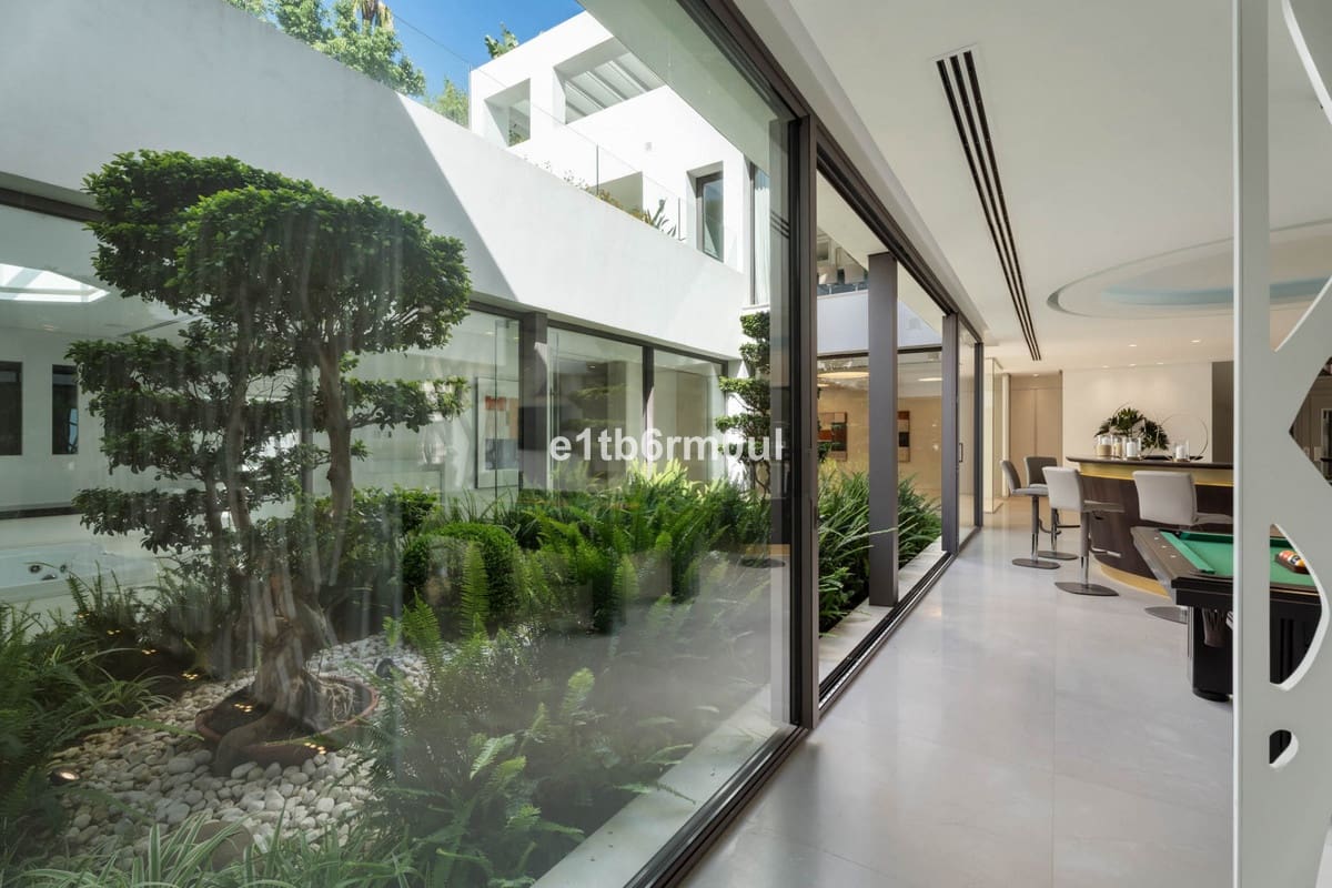 6 chambre Villa/Maison à vendre à La Quinta avec piscine - 6 450 000 € (Ref: 9344477)