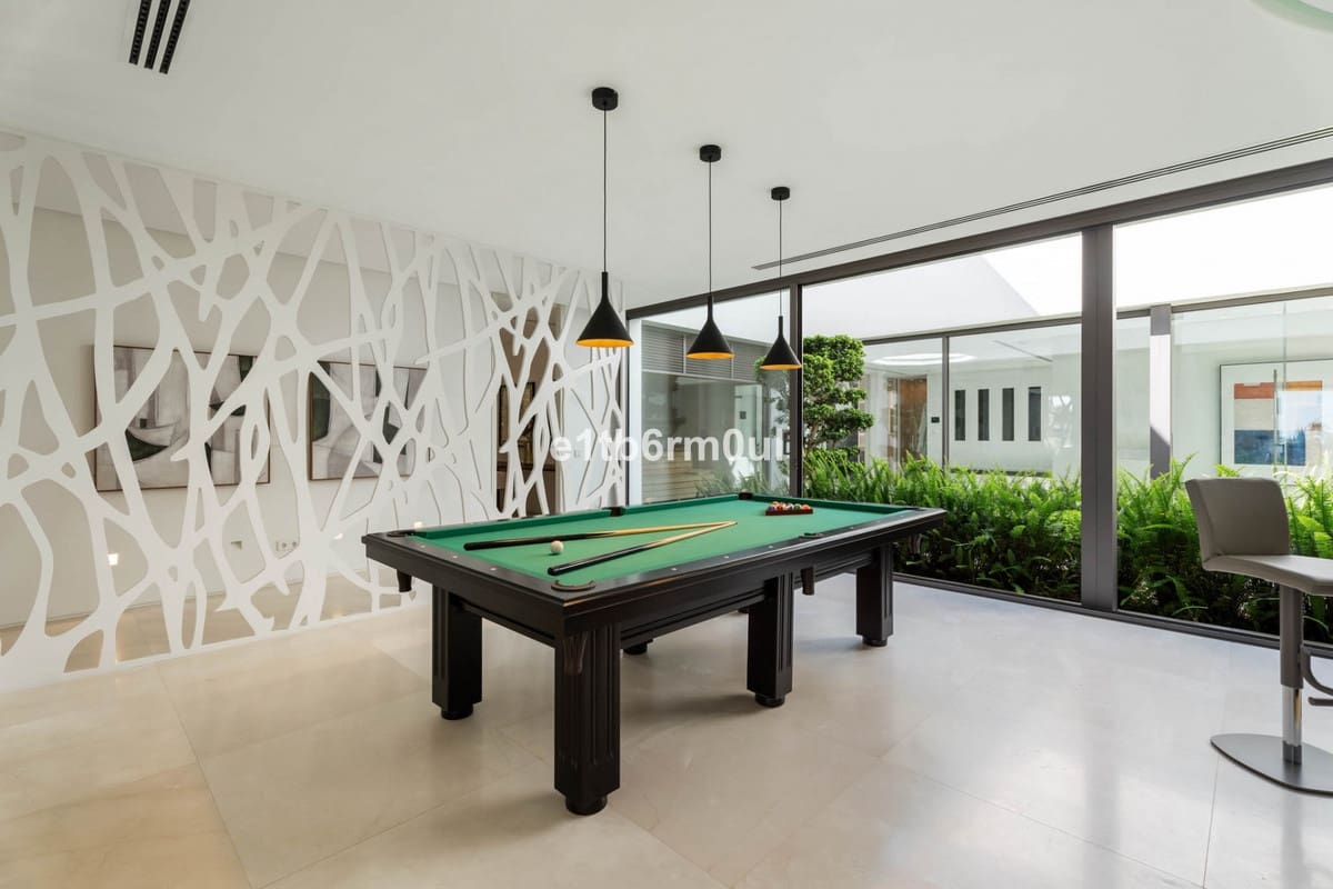 6 chambre Villa/Maison à vendre à La Quinta avec piscine - 6 450 000 € (Ref: 9344477)
