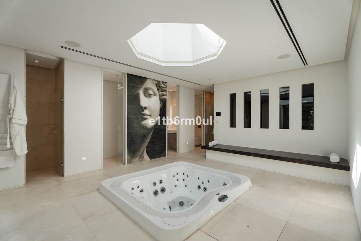 6 chambre Villa/Maison à vendre à La Quinta avec piscine - 6 450 000 € (Ref: 9344477)