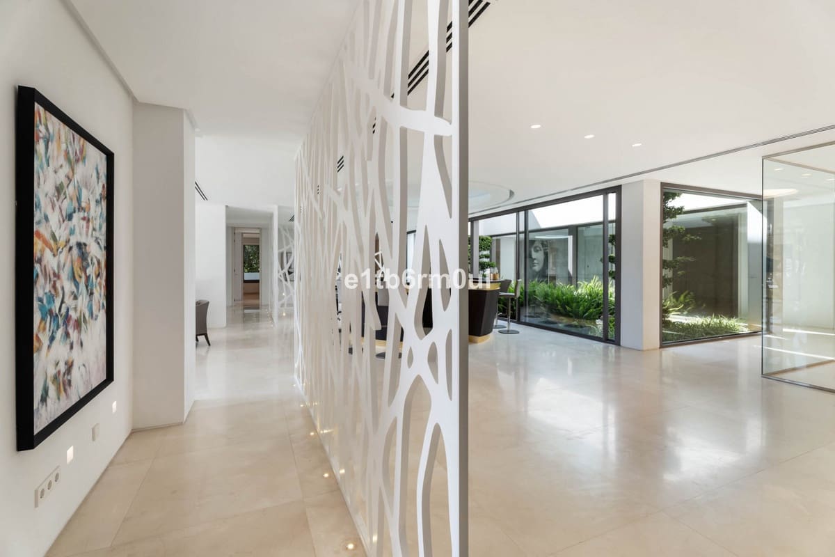 6 chambre Villa/Maison à vendre à La Quinta avec piscine - 6 450 000 € (Ref: 9344477)