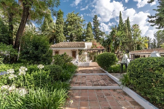 20 soveværelse Villa til salg i Centro, Estepona med swimmingpool - € 5.250.000 (Ref: 9344479)