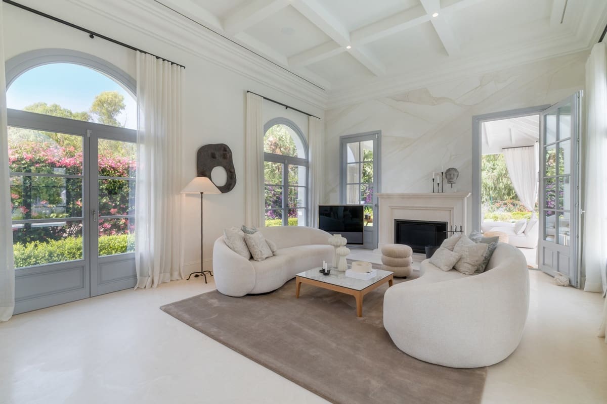 5 soverom Villa til salgs i Nueva Andalucia med svømmebasseng - € 4 595 000 (Ref: 9344482)