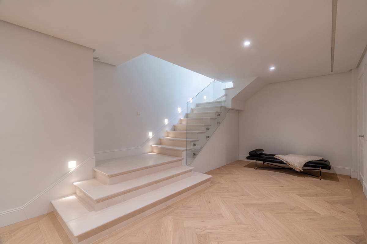 5 soverom Villa til salgs i Nueva Andalucia med svømmebasseng - € 4 595 000 (Ref: 9344482)