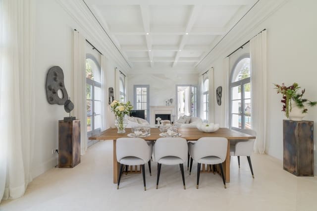 5 soverom Villa til salgs i Las Brisas, Marbella med svømmebasseng - € 4 595 000 (Ref: 9344482)