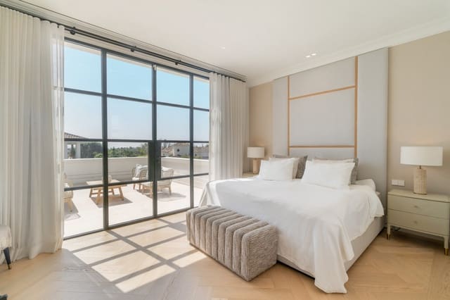 5 soverom Villa til salgs i Las Brisas, Marbella med svømmebasseng - € 4 595 000 (Ref: 9344482)