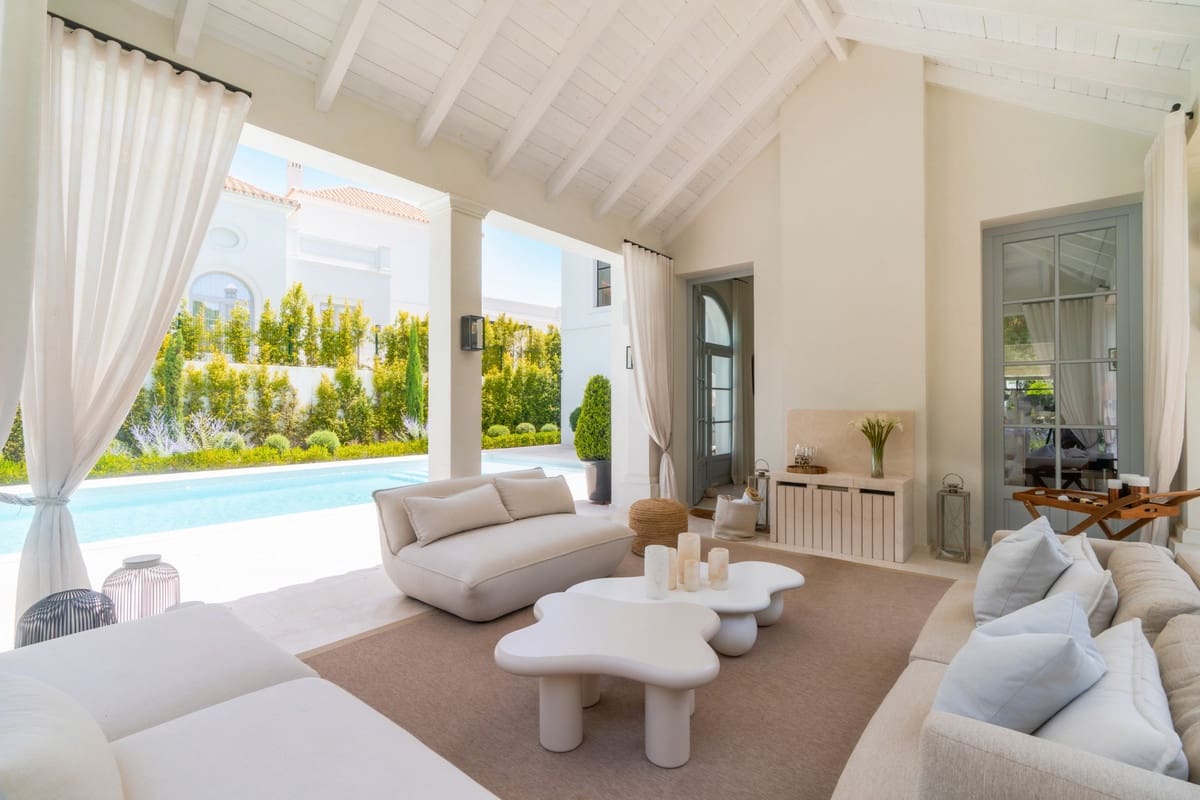 5 soverom Villa til salgs i Nueva Andalucia med svømmebasseng - € 4 595 000 (Ref: 9344482)