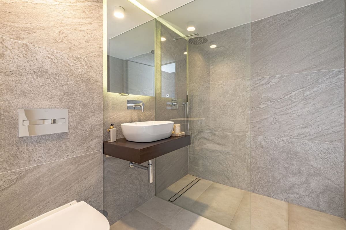 6 sypialnia Willa na sprzedaż w Nueva Andalucia z basenem garażem - 3 995 000 € (Ref: 9344484)