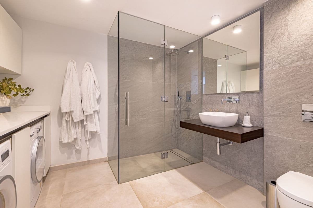 6 sypialnia Willa na sprzedaż w Nueva Andalucia z basenem garażem - 3 995 000 € (Ref: 9344484)