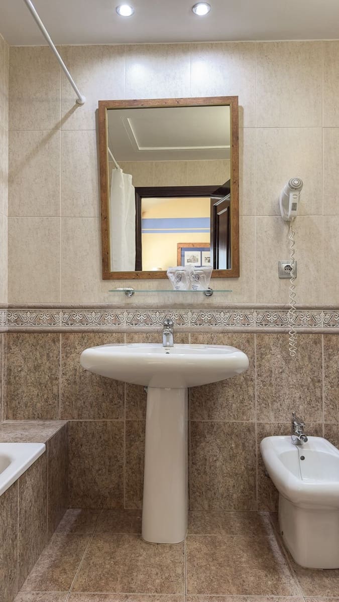 63 slaapkamer Hotel te koop in Antequera met garage - € 3.500.000 (Ref: 9344485)