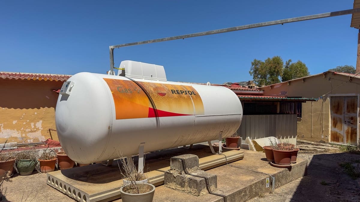 63 slaapkamer Hotel te koop in Antequera met garage - € 3.500.000 (Ref: 9344485)