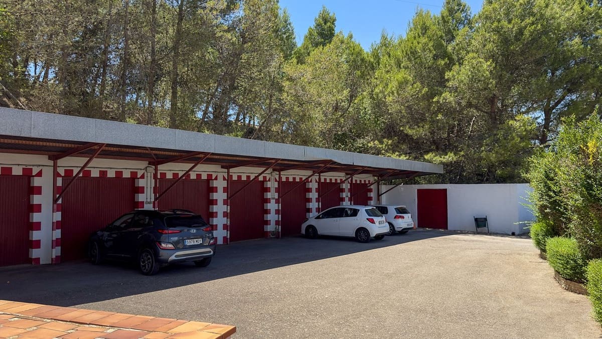 63 slaapkamer Hotel te koop in Antequera met garage - € 3.500.000 (Ref: 9344485)